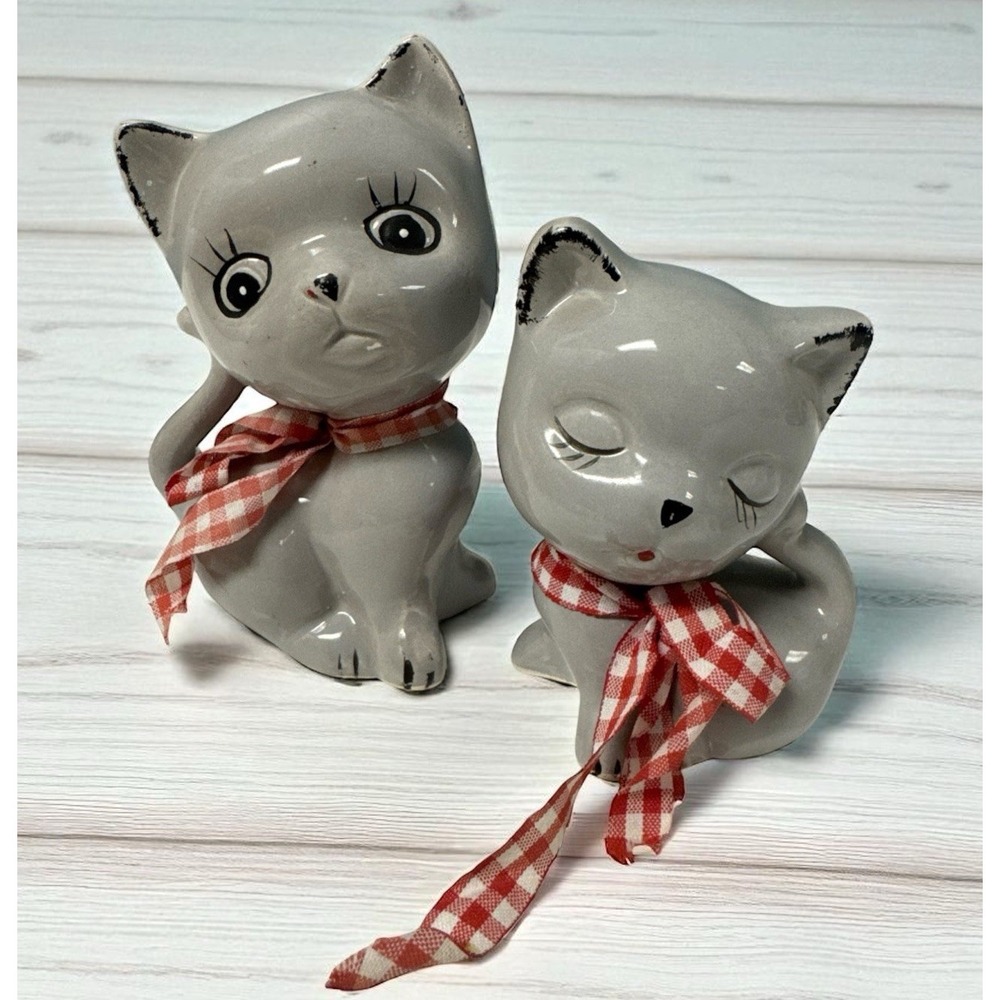 Cat Figurines "Large Head" Mother And Kitten Made In Taiwan Kitty Lover Gift